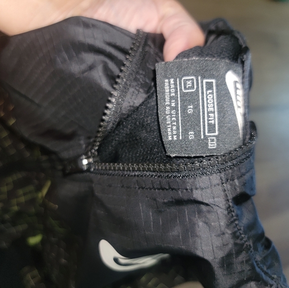 Nike jacket size xl youth - Picture 4 of 4